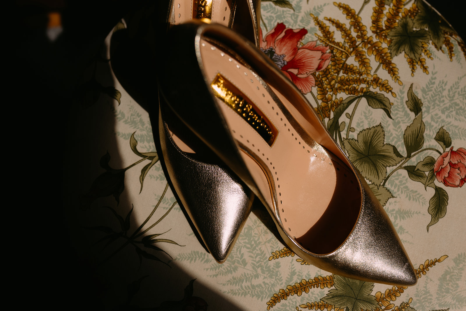 eleganckie buty ślubne pałac zdunowo